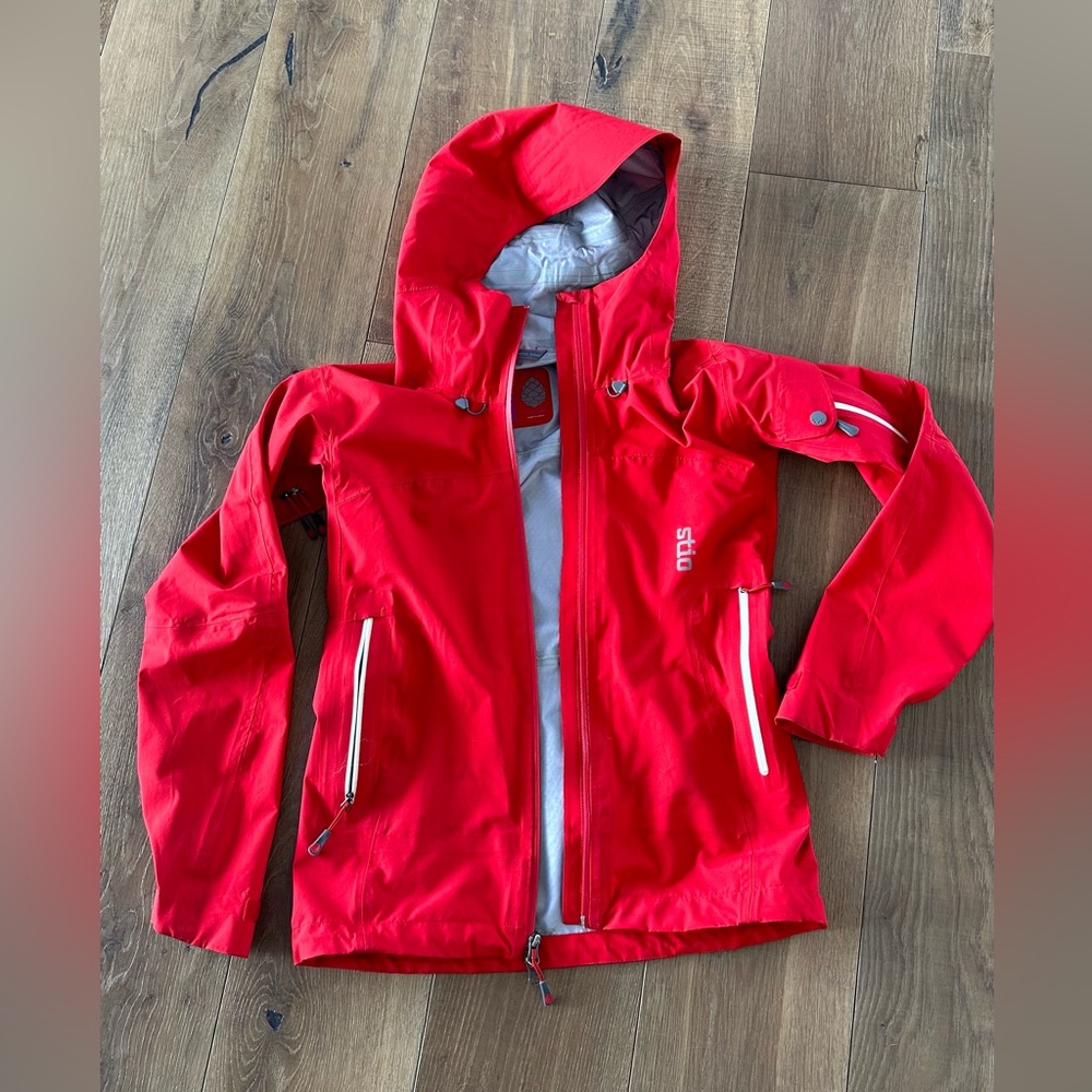 Stio Women’s Red Ski Snowboard Jacket XS